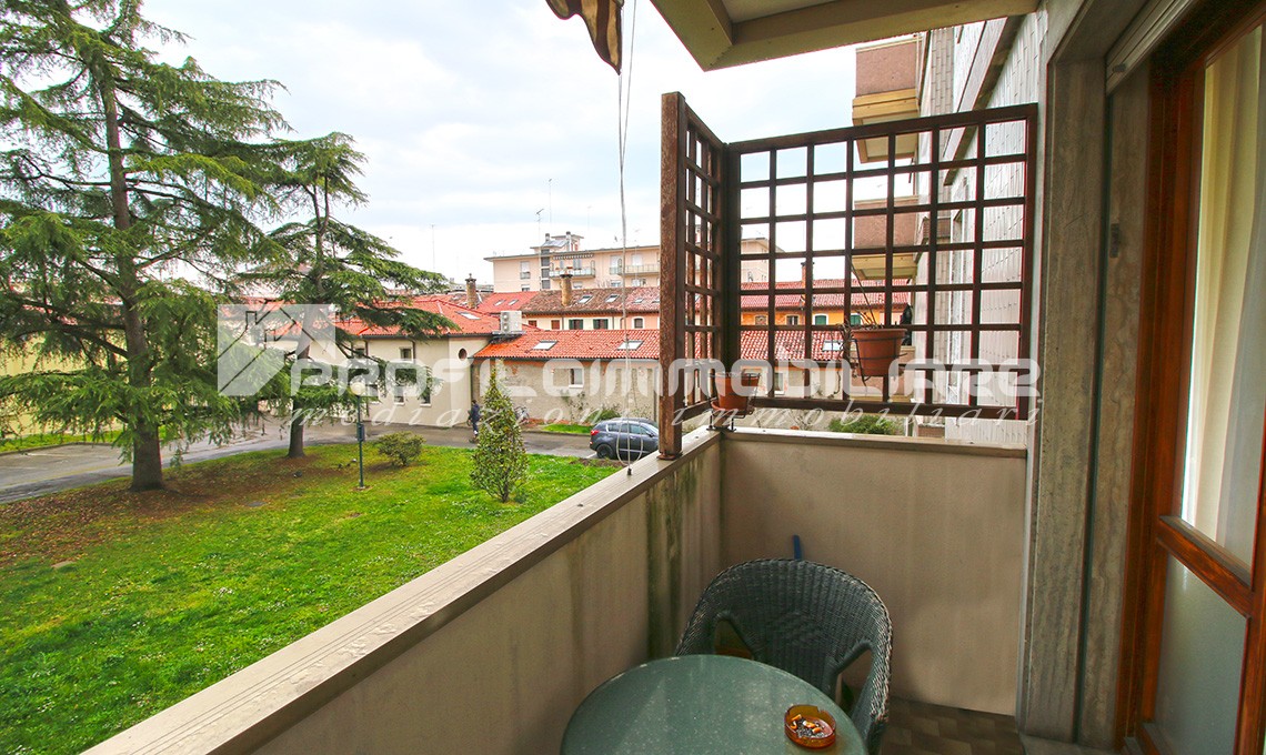 Mestre Vicino al Centro Appartamento Primo Piano con Tre Camere